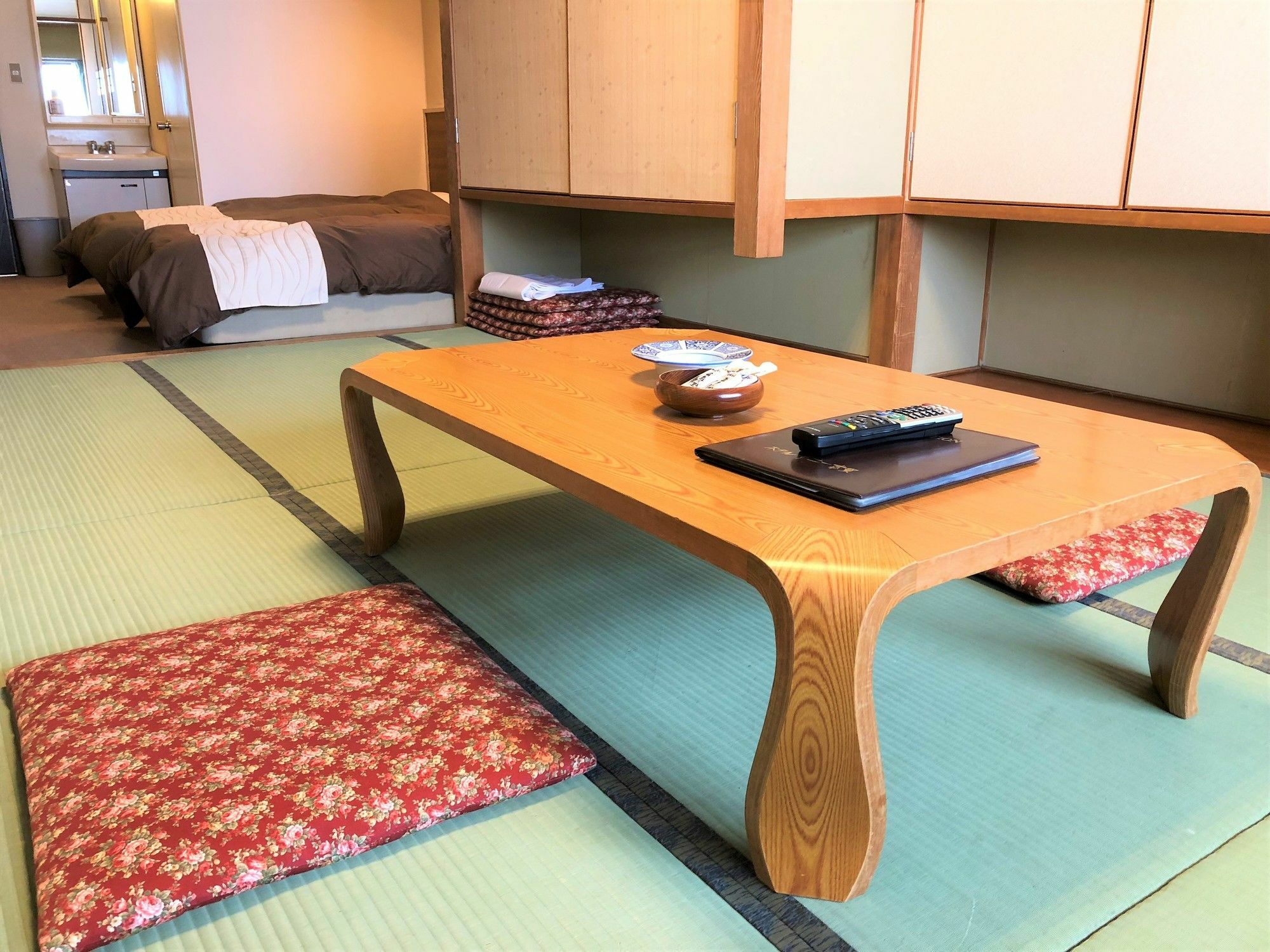 Hotel Sunny Shiga Yamanouchi  Exteriör bild